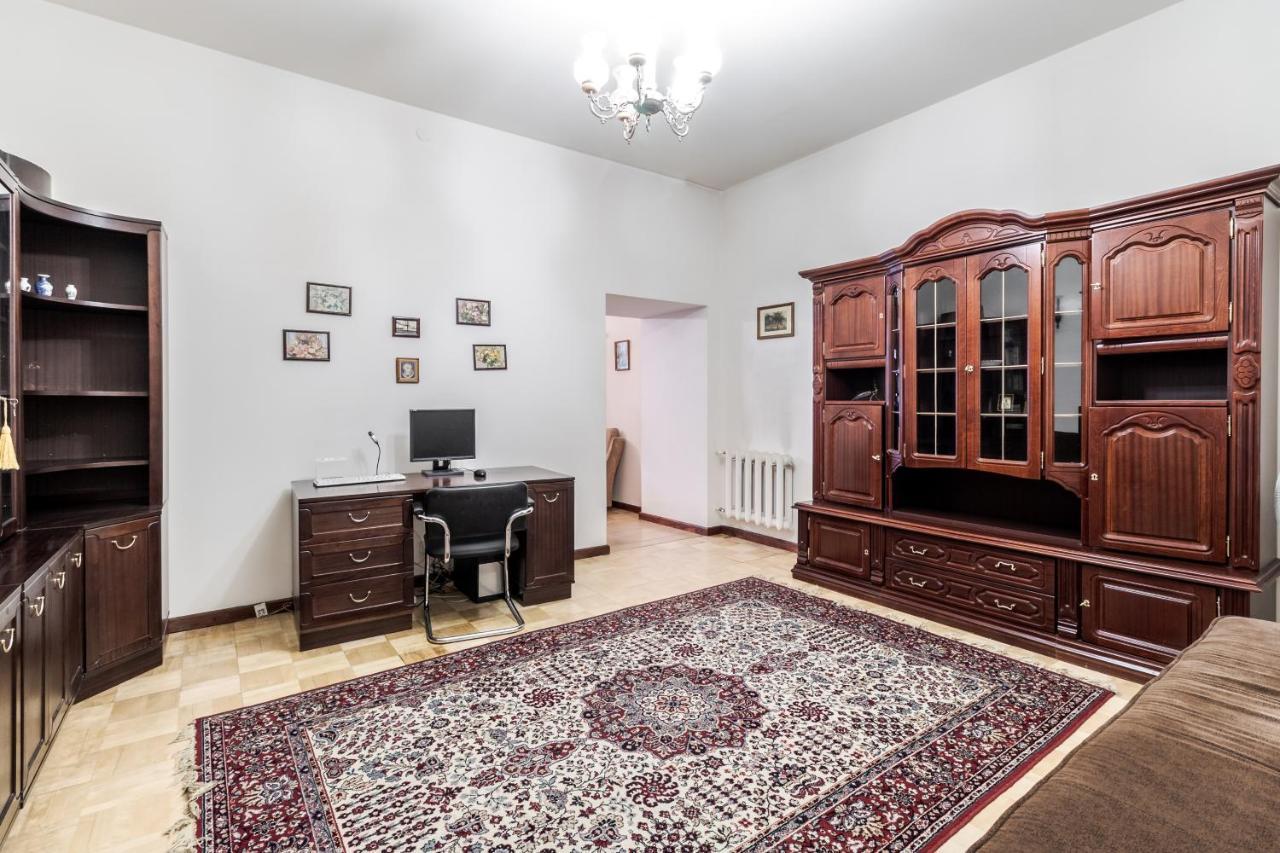 Doroshenka Antique Apartment Leopoli Esterno foto